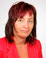 Ing. Alena KVAČKAJOVÁ, vedúca odboru riadenia daní a účtovníctva.